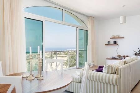 Joya Cyprus Mermaid Penthouse Apartment Agios Amvrosios  Экстерьер фото