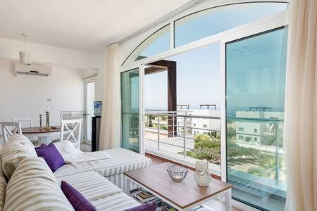 Joya Cyprus Mermaid Penthouse Apartment Agios Amvrosios  Экстерьер фото