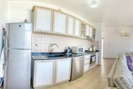 Joya Cyprus Mermaid Penthouse Apartment Agios Amvrosios  Экстерьер фото