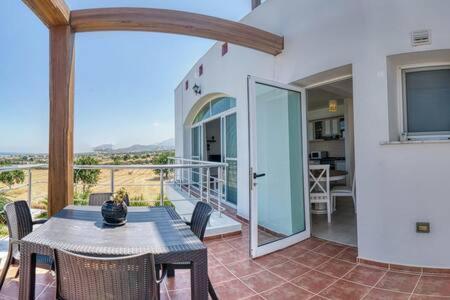 Joya Cyprus Mermaid Penthouse Apartment Agios Amvrosios  Экстерьер фото
